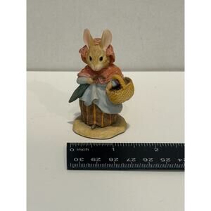 Vintage Porcelein Border Beatrix Potter Depicting Mrs Rabbit 45053 Colletibles
